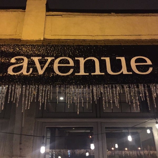 รูปภาพถ่ายที่ Avenue Restaurant โดย Rowan C. เมื่อ 1/14/2017