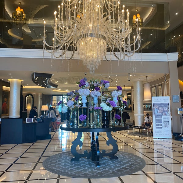 Foto tomada en Dukes The Palm, a Royal Hideaway Hotel  por Mojan . el 6/16/2021