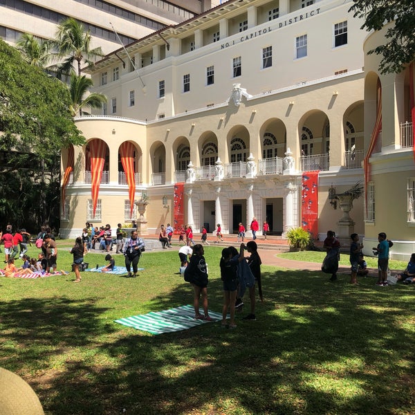 Photo taken at Hawai&#39;i State Art Museum (HiSAM) by S S. on 3/8/2019