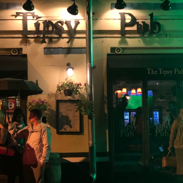 Foto tirada no(a) Tipsy Pub por Sergey 〽️⭕️💲©⭕️〰 em 10/13/2021