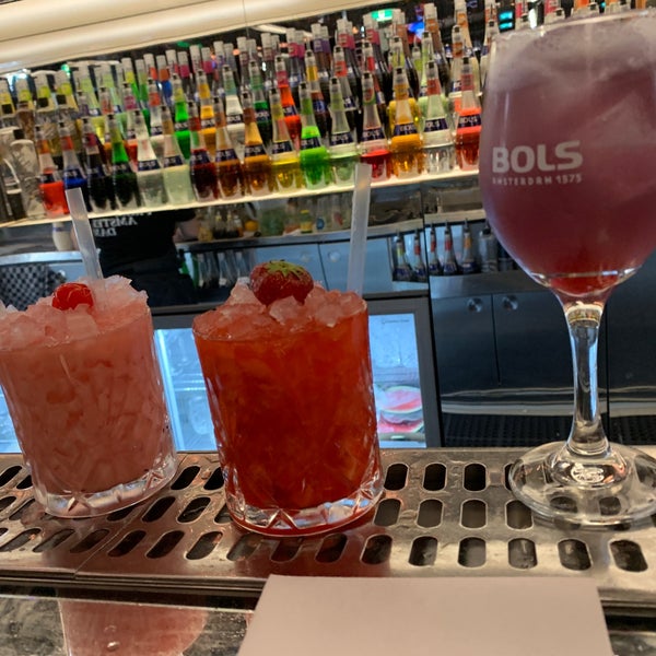 Снимок сделан в House of Bols Cocktail &amp; Genever Experience пользователем Camryn E. 7/1/2019