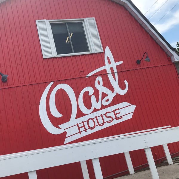 8/7/2019에 Amber H.님이 Niagara Oast House Brewers에서 찍은 사진