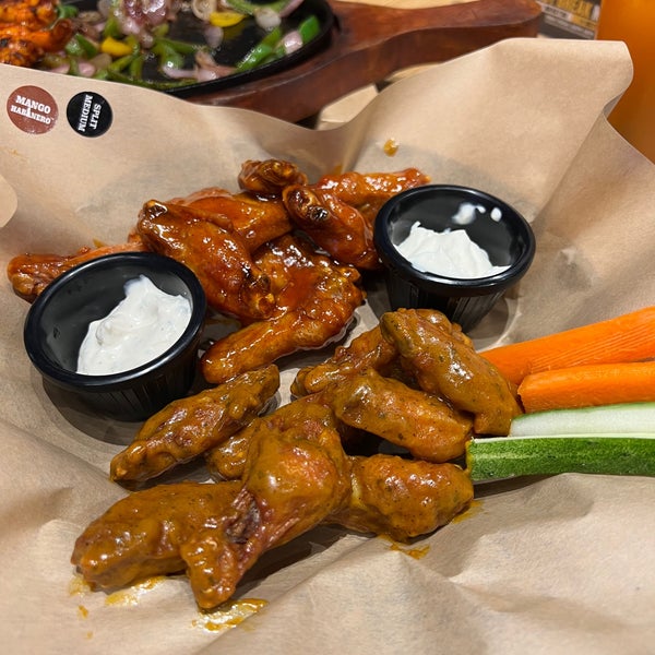 Buffalo Wild Wings (BDubs) Jubilee Hills Hyderabad, Telangana