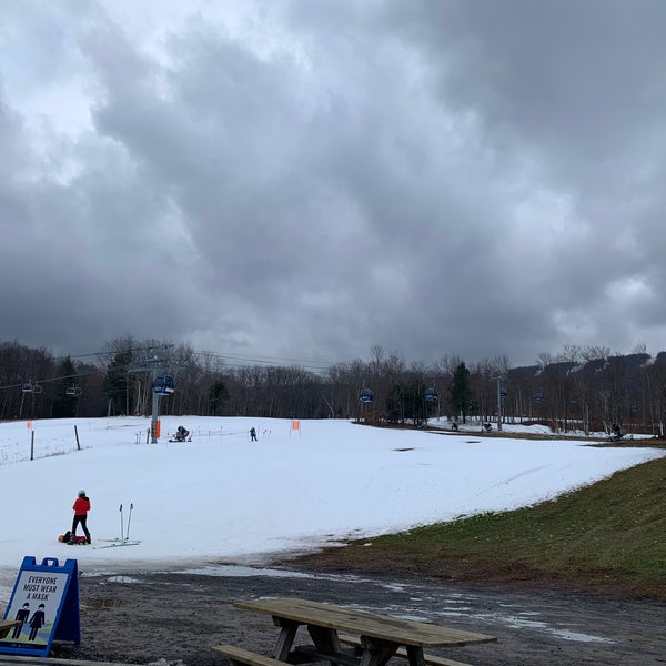 Foto tomada en Belleayre Mountain Ski Center  por Leslie-Anne B. el 12/12/2020