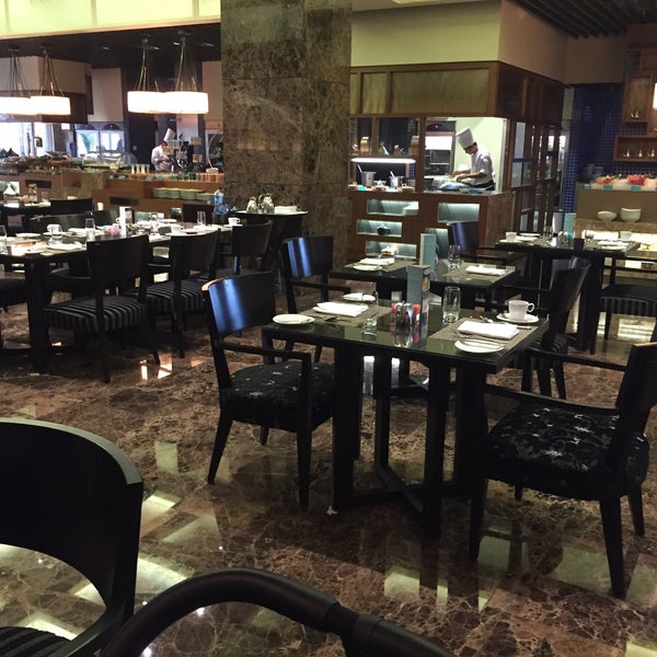 Photo taken at Baharat Restaurant - Le Meridien Hotel by Haneen on 1/21/2016