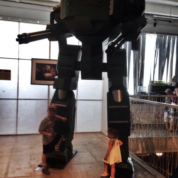 7/19/2014にDmitry P.がБал роботов (Международный Робофорум 2014)で撮った写真