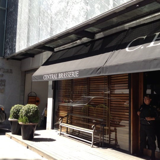 10/5/2012 tarihinde Gerardo M.ziyaretçi tarafından Central Brasserie'de çekilen fotoğraf