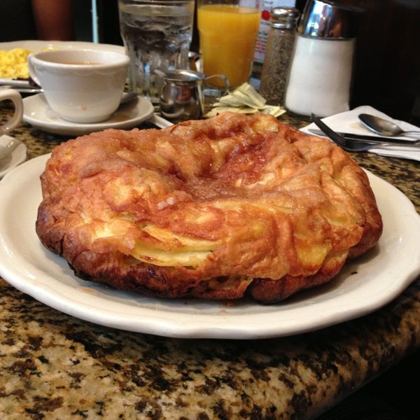 Richard Walker's Pancake House San Diego Marina 235 tips from 6245