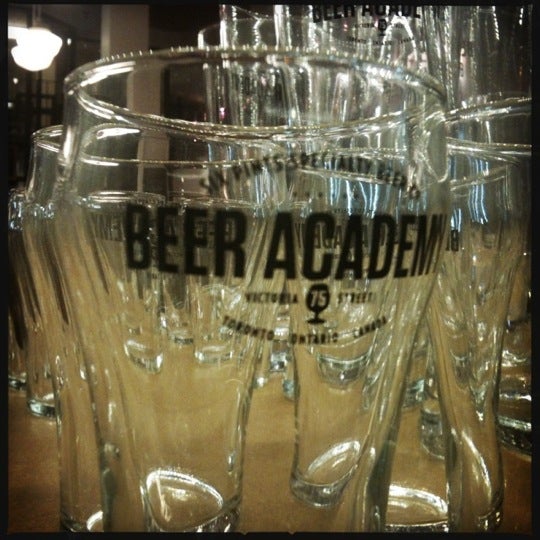1/30/2013 tarihinde Perlorian B.ziyaretçi tarafından Beer Academy'de çekilen fotoğraf
