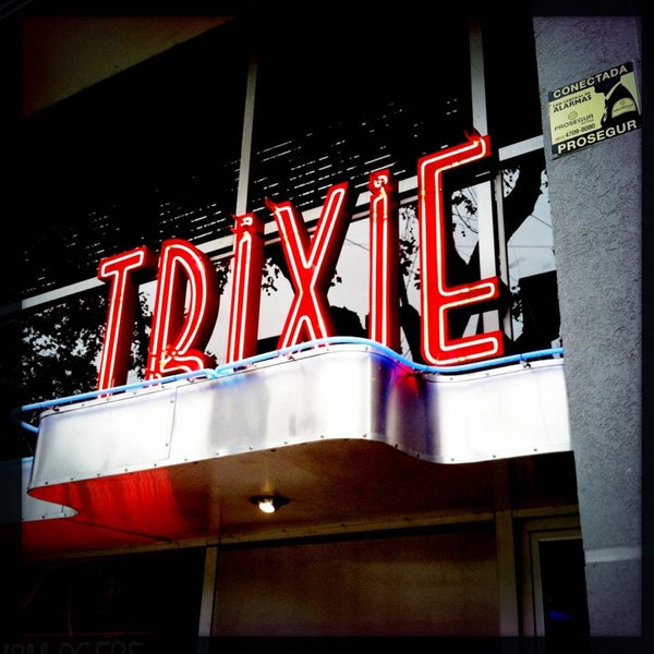 Photo taken at TRIXIE American Diner by Perlorian B. on 5/19/2013