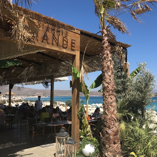 Alaçatı Spiaggia Grandede Kenan Doğulu Rüzgarı Esti