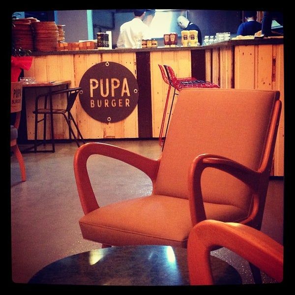 Photo taken at Pupa Burger by Betül Ç. on 10/7/2013