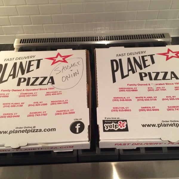 Photo taken at Planet Pizza - Greenwich by Stoph&#39;s on 3/29/2014