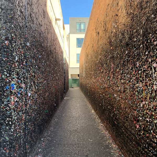 Photo taken at Bubblegum Alley by tony r. on 7/29/2019