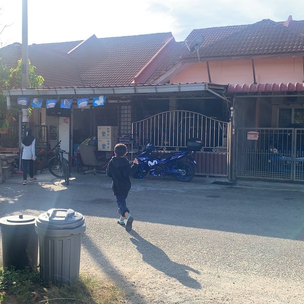 Taman Kurnia Jaya Pengkalan Chepa Kelantan