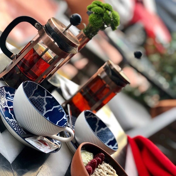 Das Foto wurde bei Yüzde Yüz Restaurant &amp; Cafe von Ali am 1/27/2024 aufgenommen