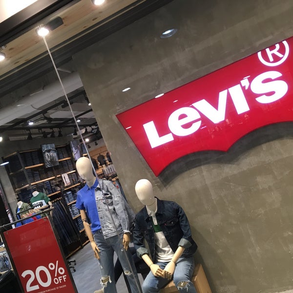 levi's mega mall