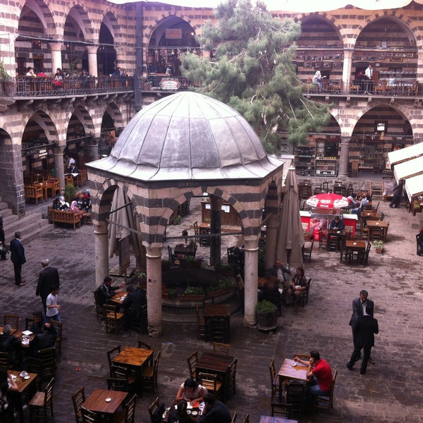 5/13/2013にMeryem A.がTarihi Hasan Paşa Hanıで撮った写真