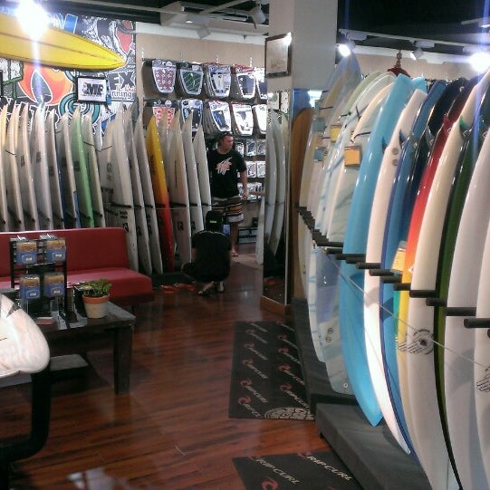 Photo taken at Rip Curl Sunset Road Store (RCJS) by ⚓Captain M. on 5/22/2013