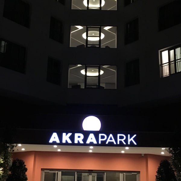 รูปภาพถ่ายที่ Akra Park Barut โดย H. Koç เมื่อ 9/26/2016