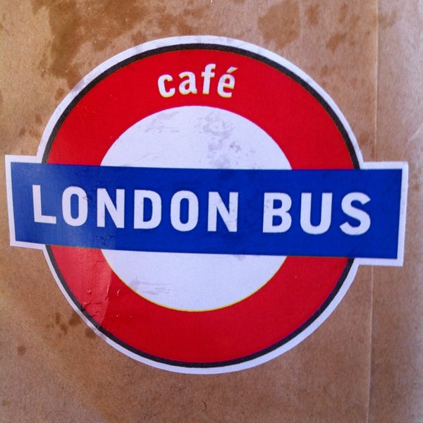 Foto tirada no(a) London Bus Cafe por Александр С. em 8/2/2013