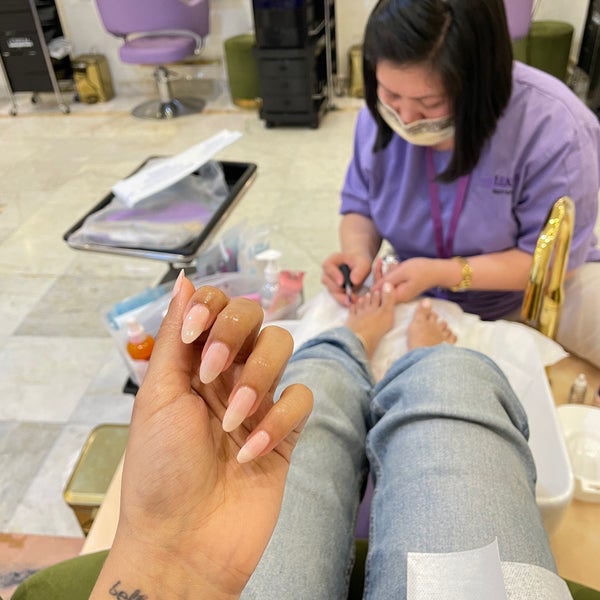 Lilas Beauty Salon الروضة 2 tips from 125 visitors