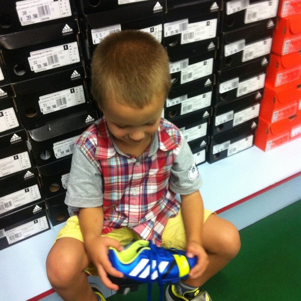 Supermarket della Calzatura Shoe Store in Dr