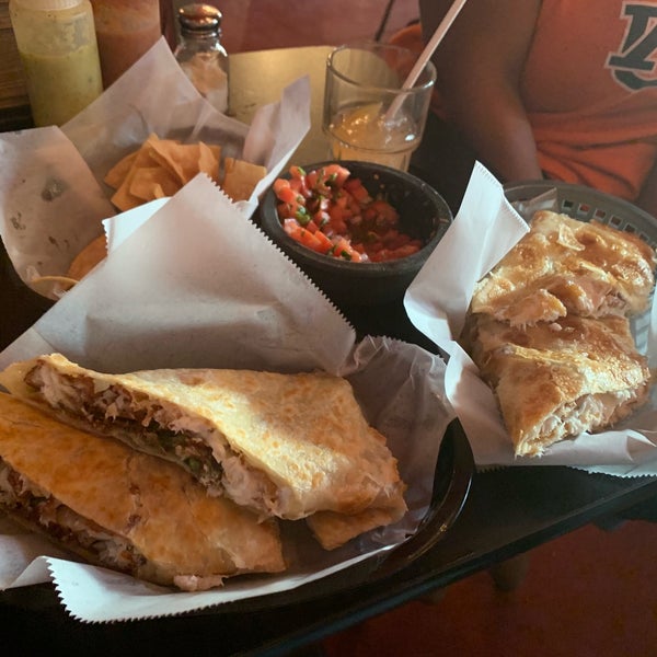 9/29/2019 tarihinde Scarlett P.ziyaretçi tarafından Nick&#39;s Crispy Tacos'de çekilen fotoğraf