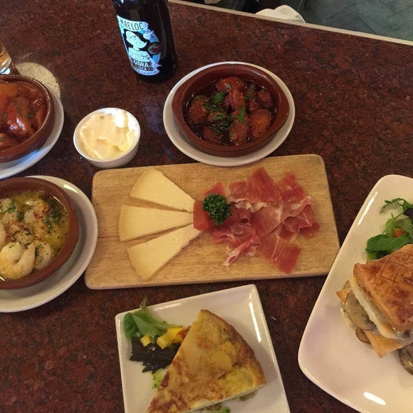 Los Gatos Tapas Restaurant