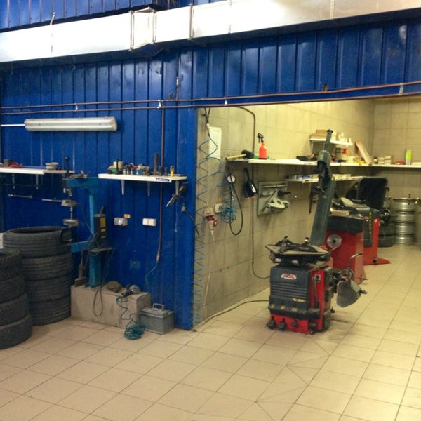 Vianor лого. Вианор красноармейская симферополь. Автомаркет симферополь красноармейская улица 74. Автомаркет реклама. Вианор автомаркет, симферополь, красноармейская улица.