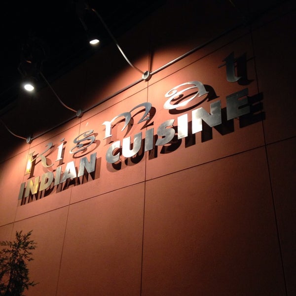 11/17/2013にGrant R.がKismat Indian Restaurantで撮った写真