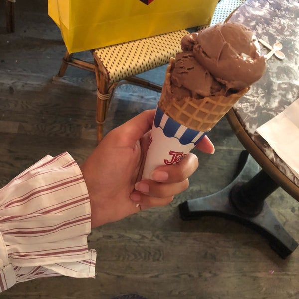 Foto tirada no(a) Brooklyn Ice Cream Factory por Haneen 💍 em 10/6/2018