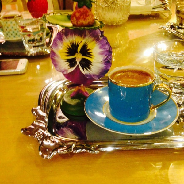 3/15/2015에 Emel Ç.님이 Caramell Cake에서 찍은 사진