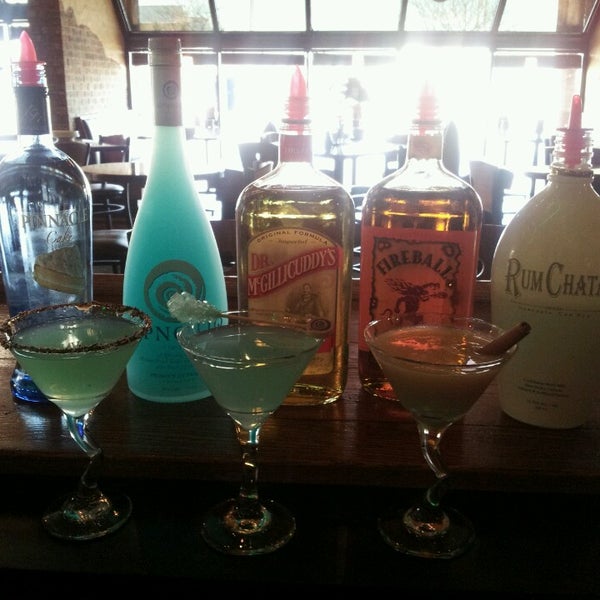 The BEST martinis and from scratch old fashions around!!
