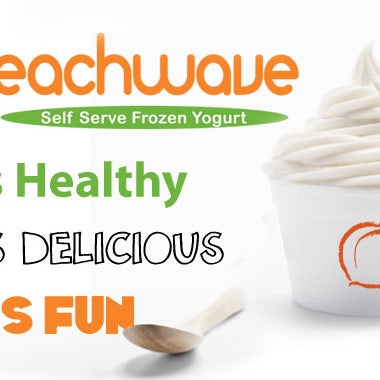 Foto diambil di Peachwave Frozen Yogurt oleh Peachwave Frozen Yogurt pada 11/14/2014