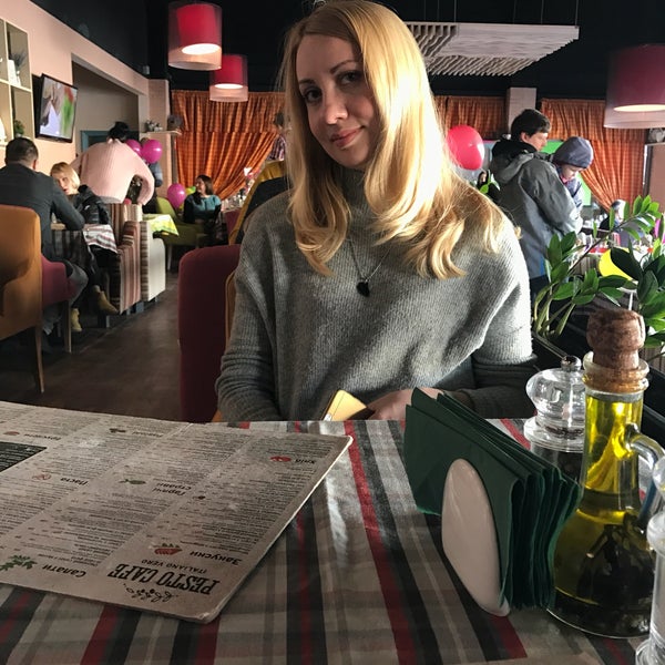 Foto diambil di Pesto Cafe oleh Ярослав М. pada 2/25/2017