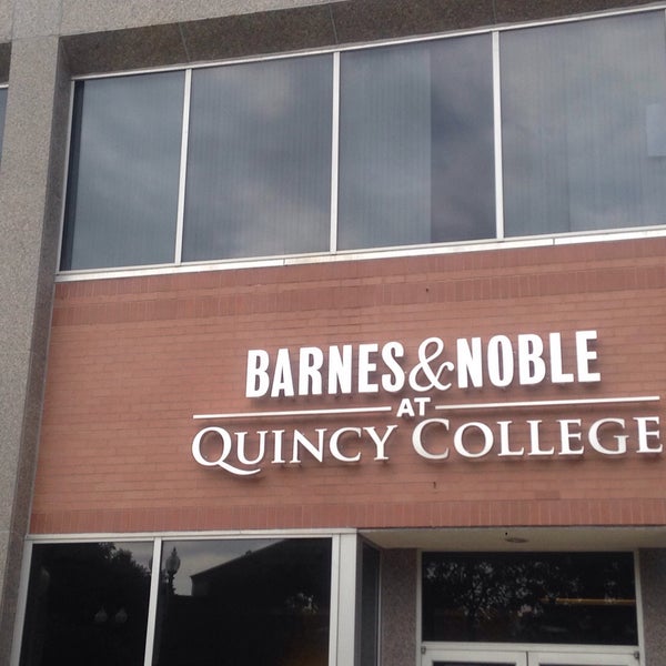 Presidents Place Building In Quincy