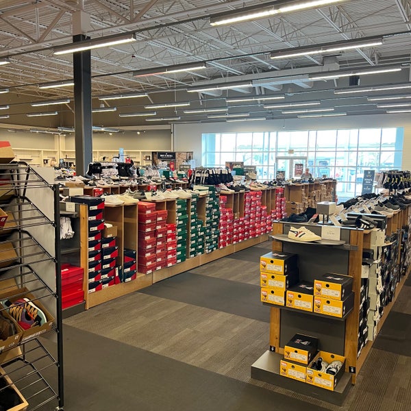 Dsw oak park commons deals