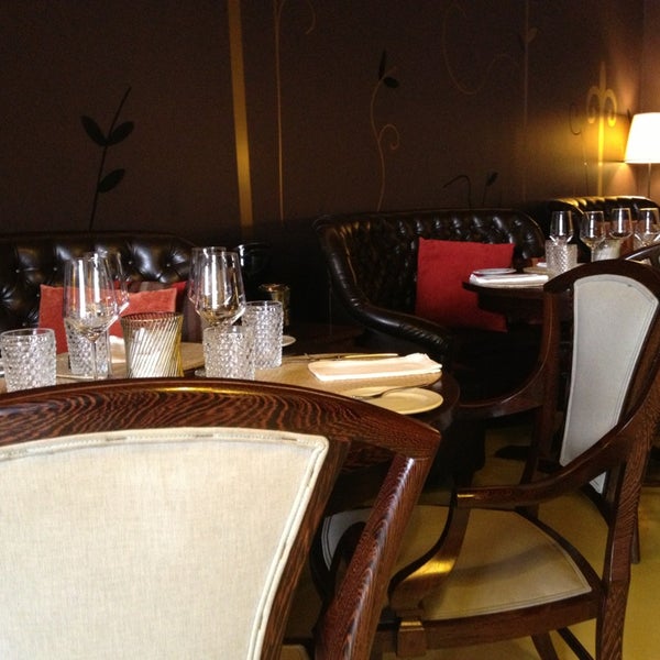 6/4/2013 tarihinde João E.ziyaretçi tarafından Artemisia Restaurante Café Bar'de çekilen fotoğraf