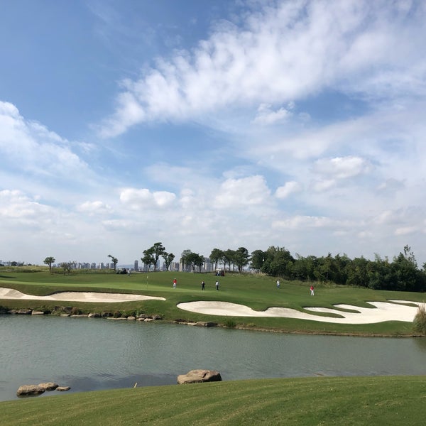 苏州金鸡湖国际高尔夫俱乐部 suzhou jinji lake intl golf club