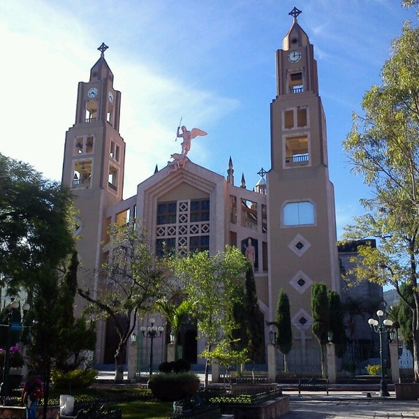 Fotos en Iglesia Catedral De Chilapa Chilapa de Álvarez, Guerrero Fotos en Iglesia Catedral De Chilapa Chilapa de Álvarez, Guerrero