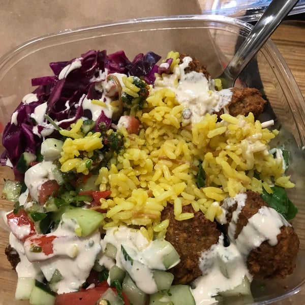 Really good hummus and Israeli salad. The meal that kept on giving...my mouth tasted like falafel all day, great place if you’re into that.