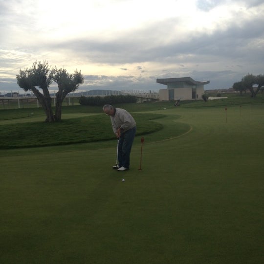 Das Foto wurde bei Encin Golf Hotel von Samuel H. am 10/14/2012 aufgenommen