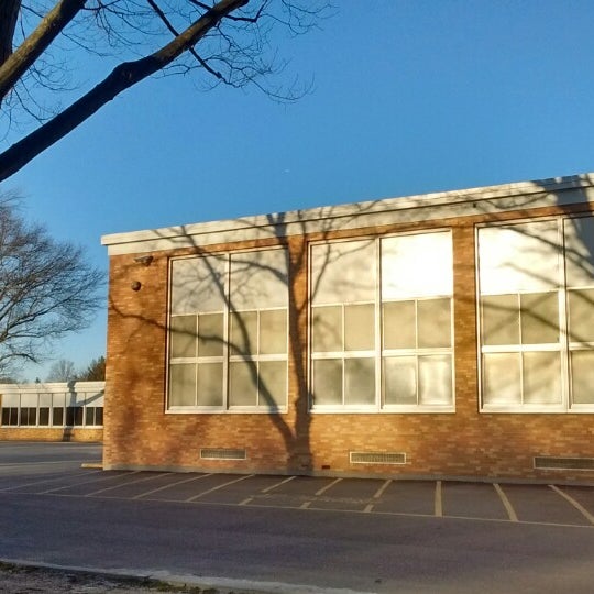 Drexel Ave Elementary School Elementary School in Westbury