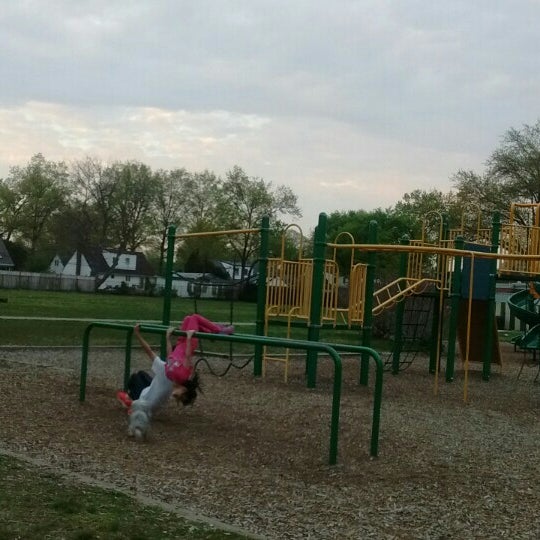 Drexel Ave Elementary School Elementary School in Westbury