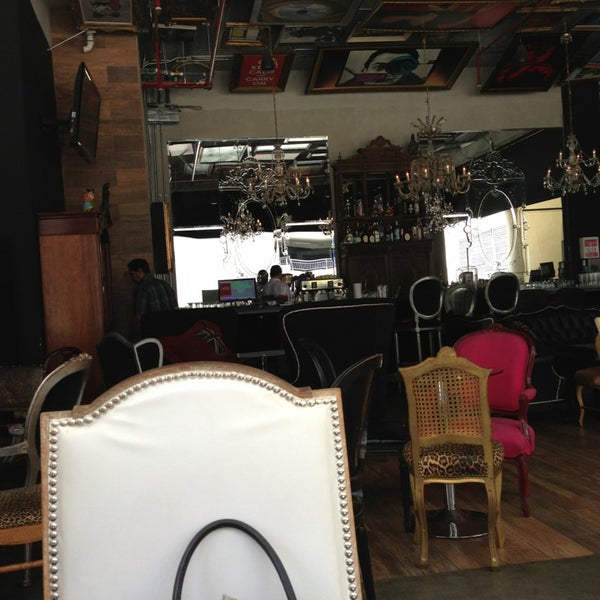 6/23/2013にNora T.がPraha Lounge &amp; Caféで撮った写真