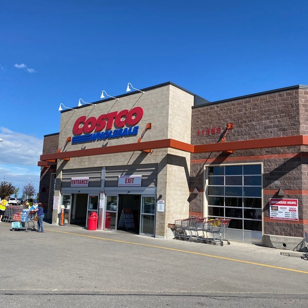 Costco Wholesale Warehouse or Wholesale Store in Calgary