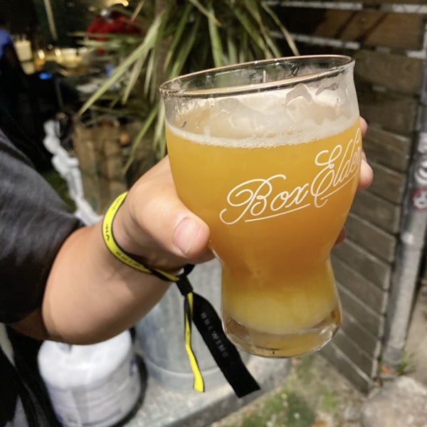 2/15/2020 tarihinde Guilherme T.ziyaretçi tarafından Boxelder Craft Beer Market'de çekilen fotoğraf