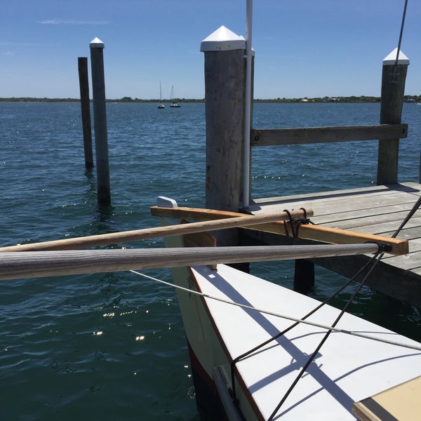 6/7/2015 tarihinde Pat P.ziyaretçi tarafından Montauk Yacht Club'de çekilen fotoğraf