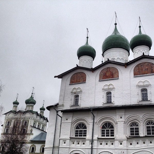 Николо Вяжищский монастырь осень